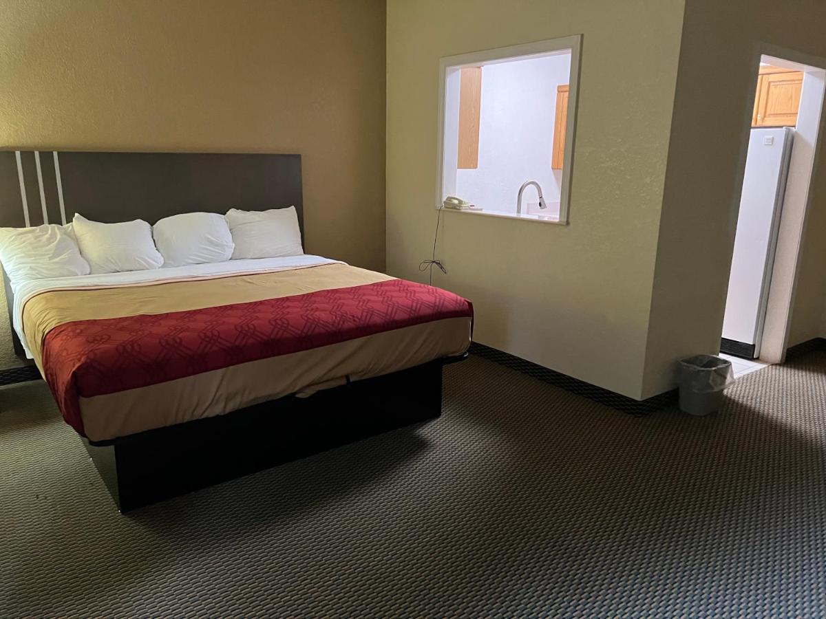 Express Inn & Suites Decatur Luaran gambar
