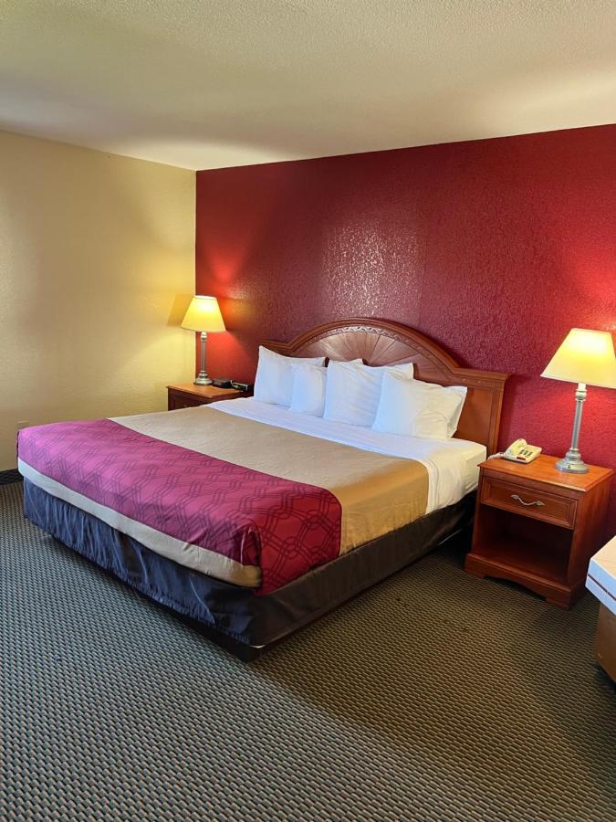 Express Inn & Suites Decatur Luaran gambar