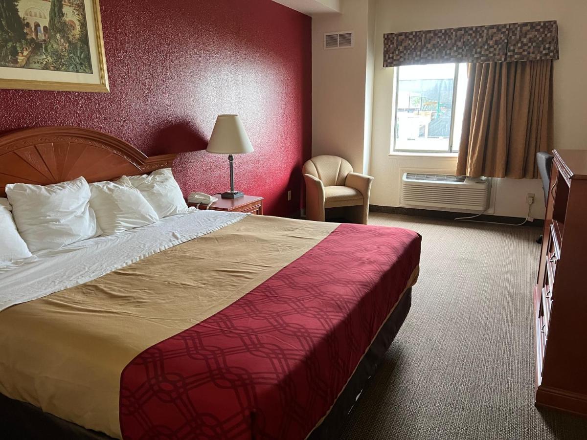 Express Inn & Suites Decatur Luaran gambar