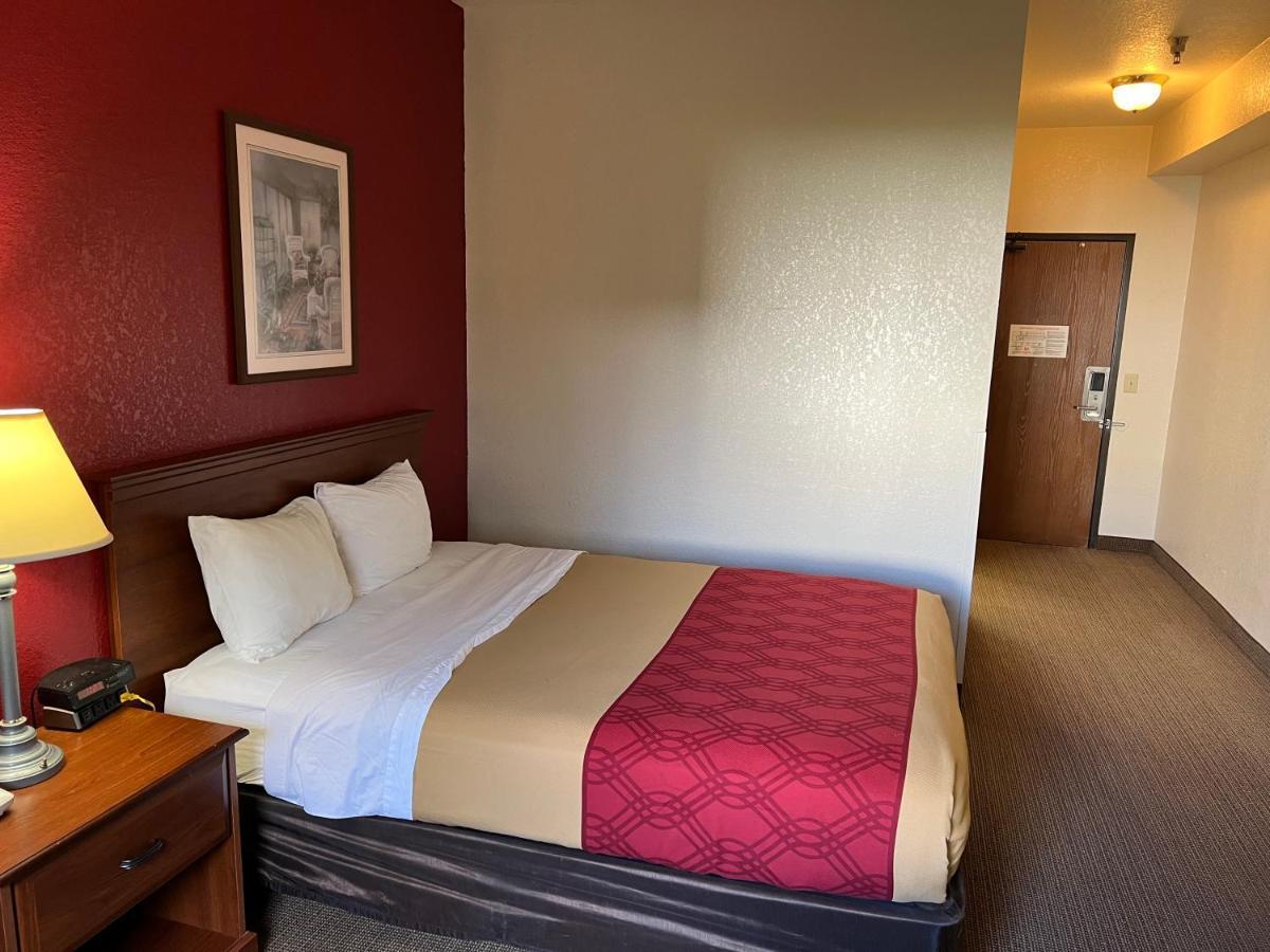 Express Inn & Suites Decatur Luaran gambar